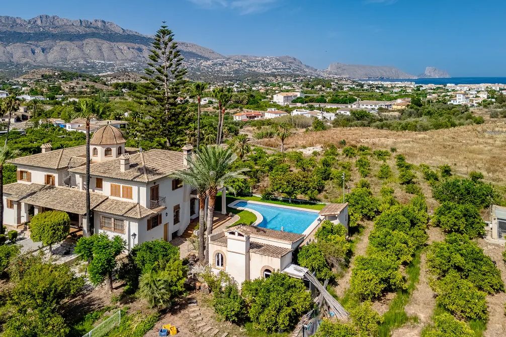 Villa en venta en Altea, 5 habitaciones, piscina privada