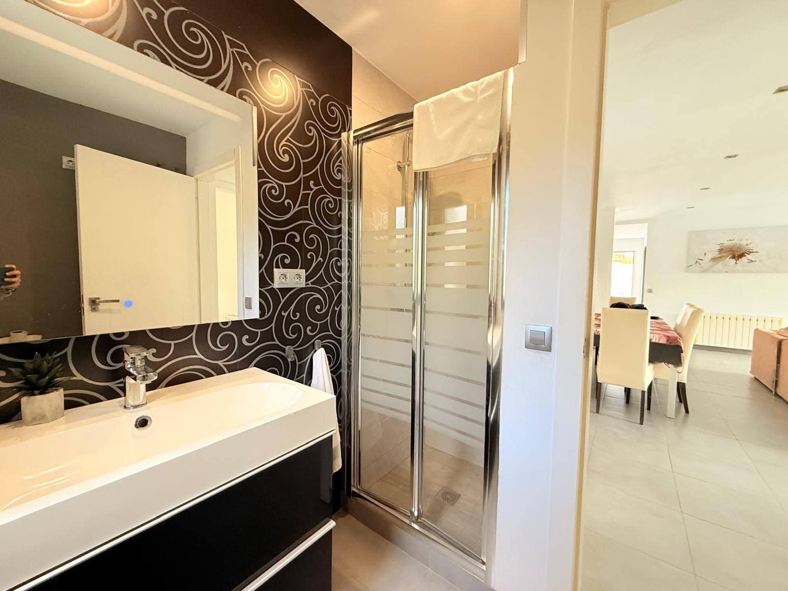 Chalet en venta con 4 habitaciones y piscina en Altea