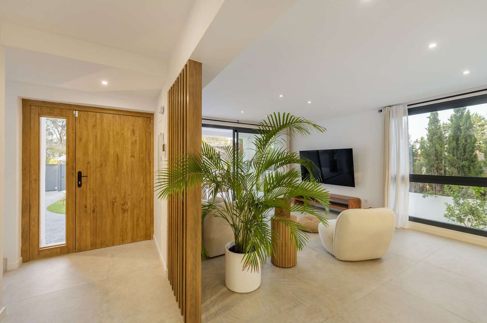 Chalet en venta con 4 habitaciones y piscina en Altea, Alicante.