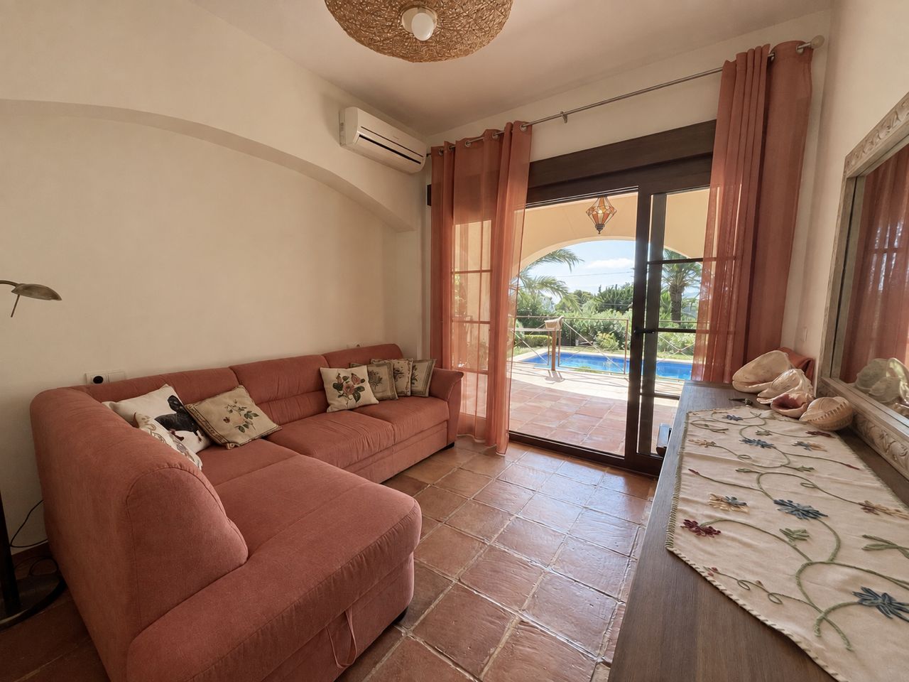 Chalet for sale with 3 bedrooms and pool in Altea Golf