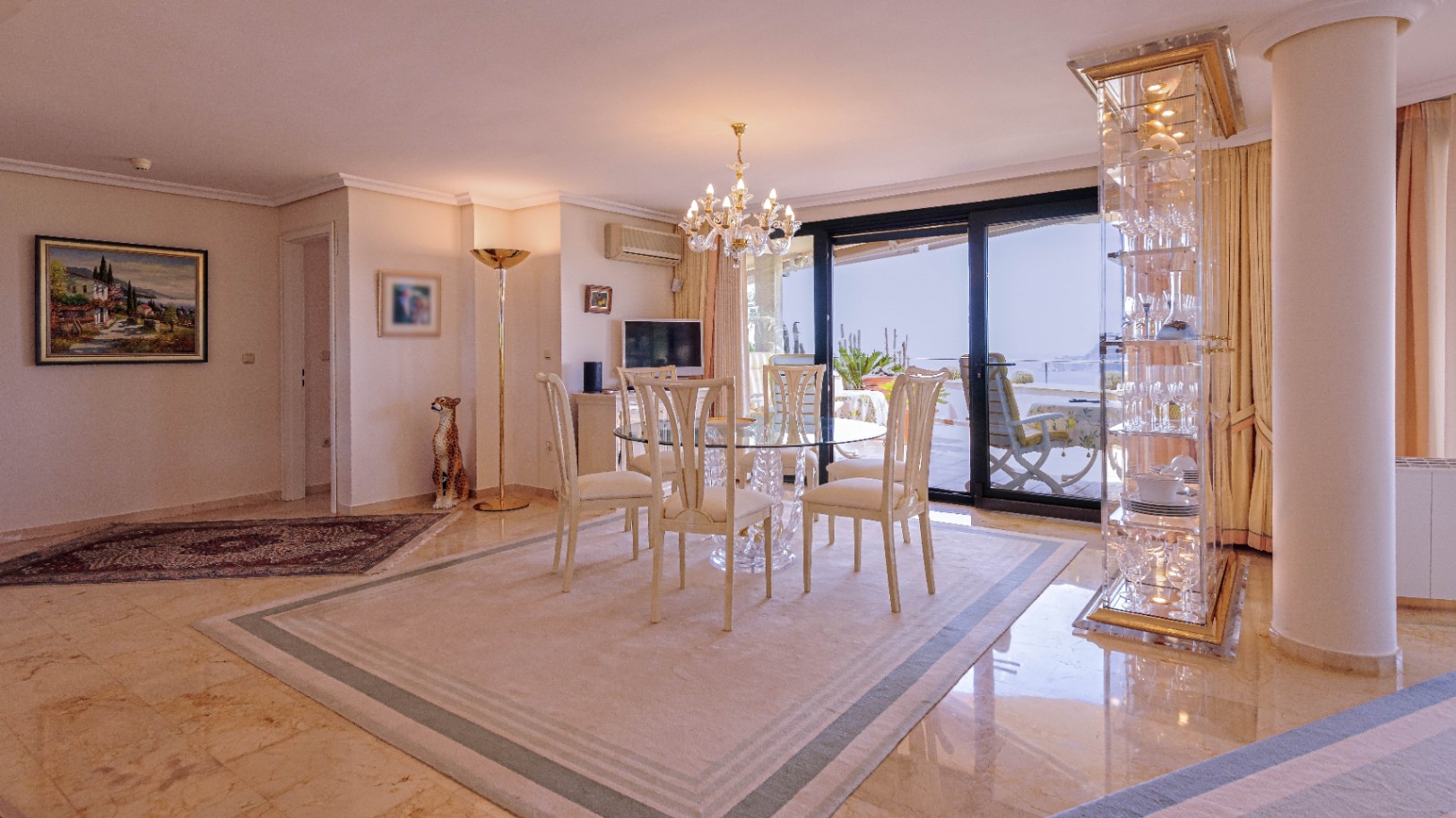 Luxuriöses Apartment am Strand in der Villa Marina Golf