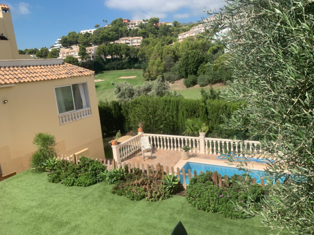 Splendid Villa on the Altea Golf Course: Luxury and Style in an Exceptional Location