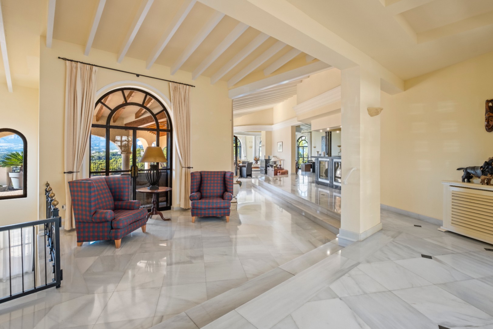 Villa de luxe exclusive à Altea : un paradis panoramique