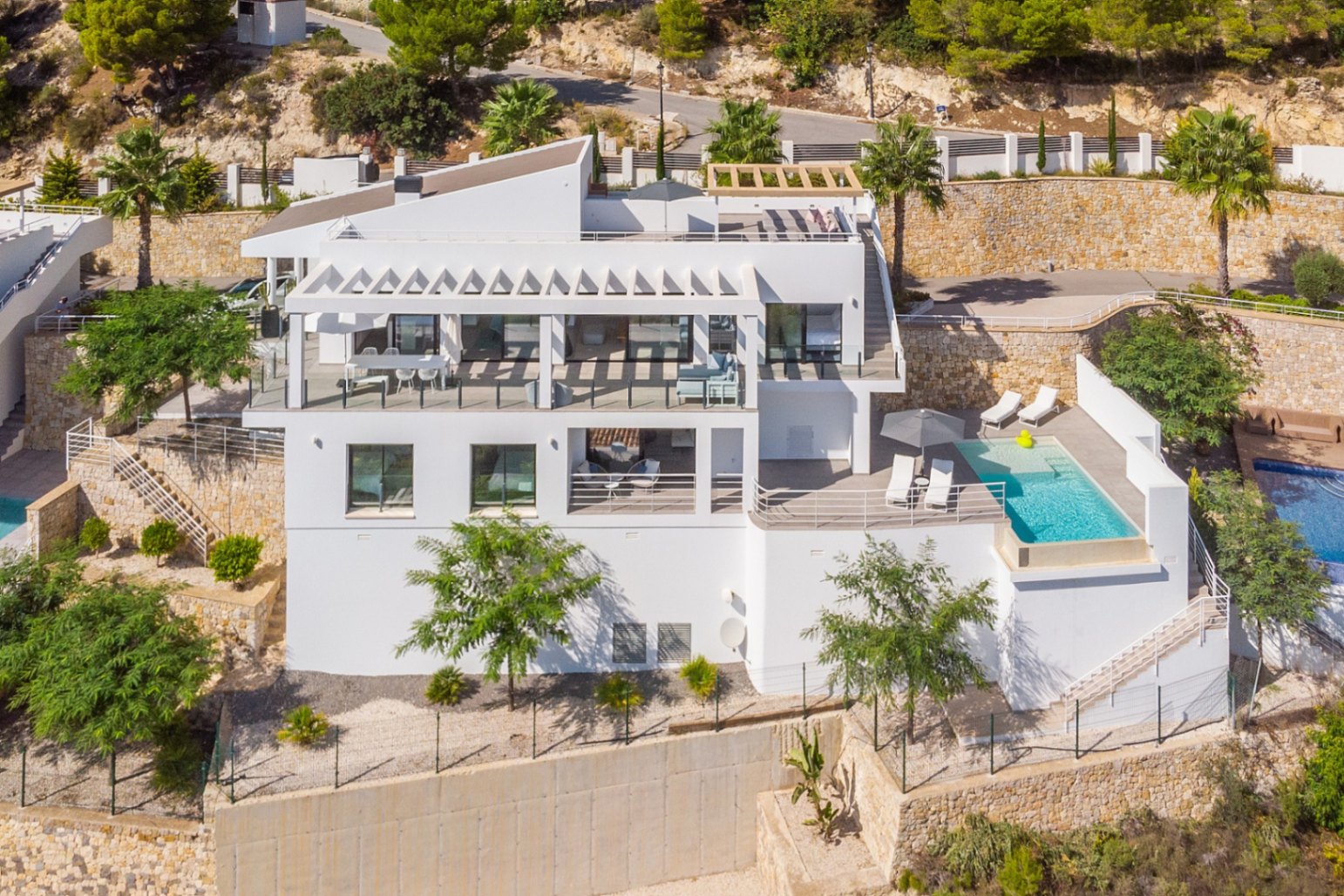 Luxe villa in Altea: panoramisch uitzicht, modern design en uitgeruste keuken