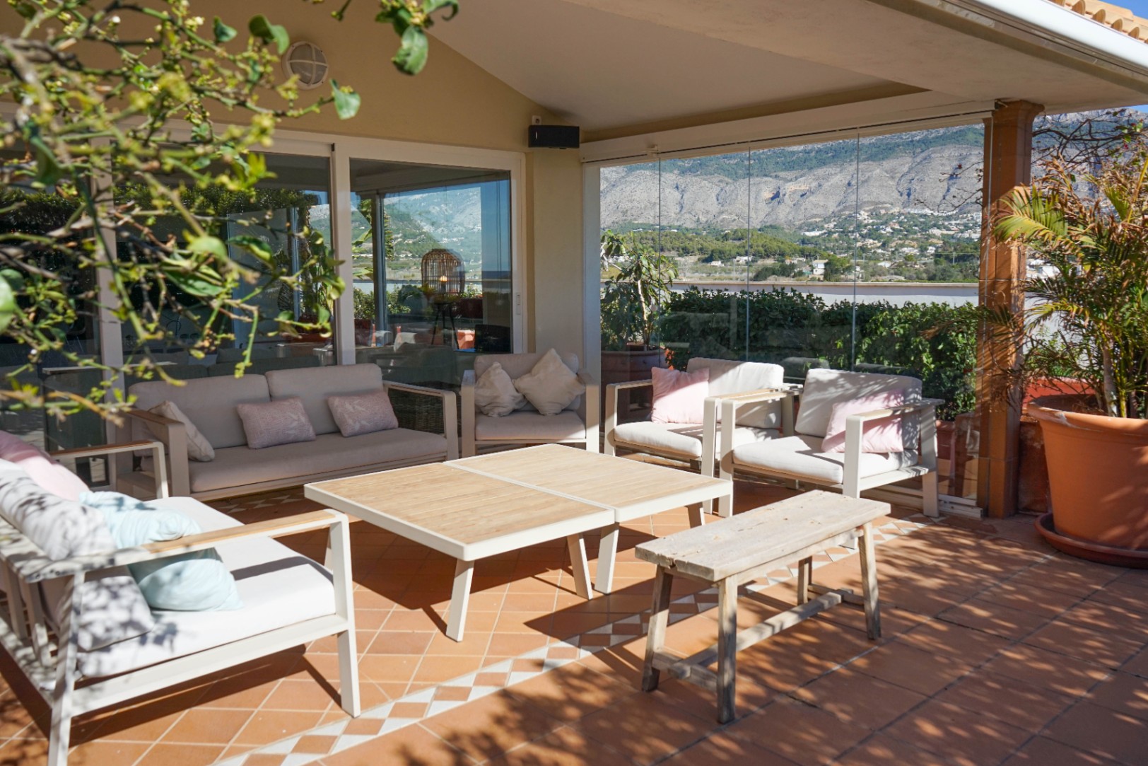 Apartment in Altea: Panoramic Sea Views and Wide Spaces