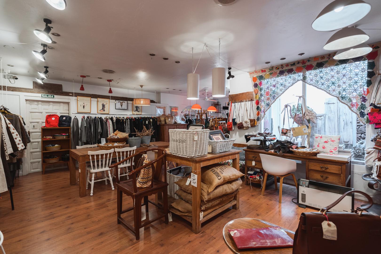 Venta de Espacio Comercial en Altea: Oportunidad Local en Venta