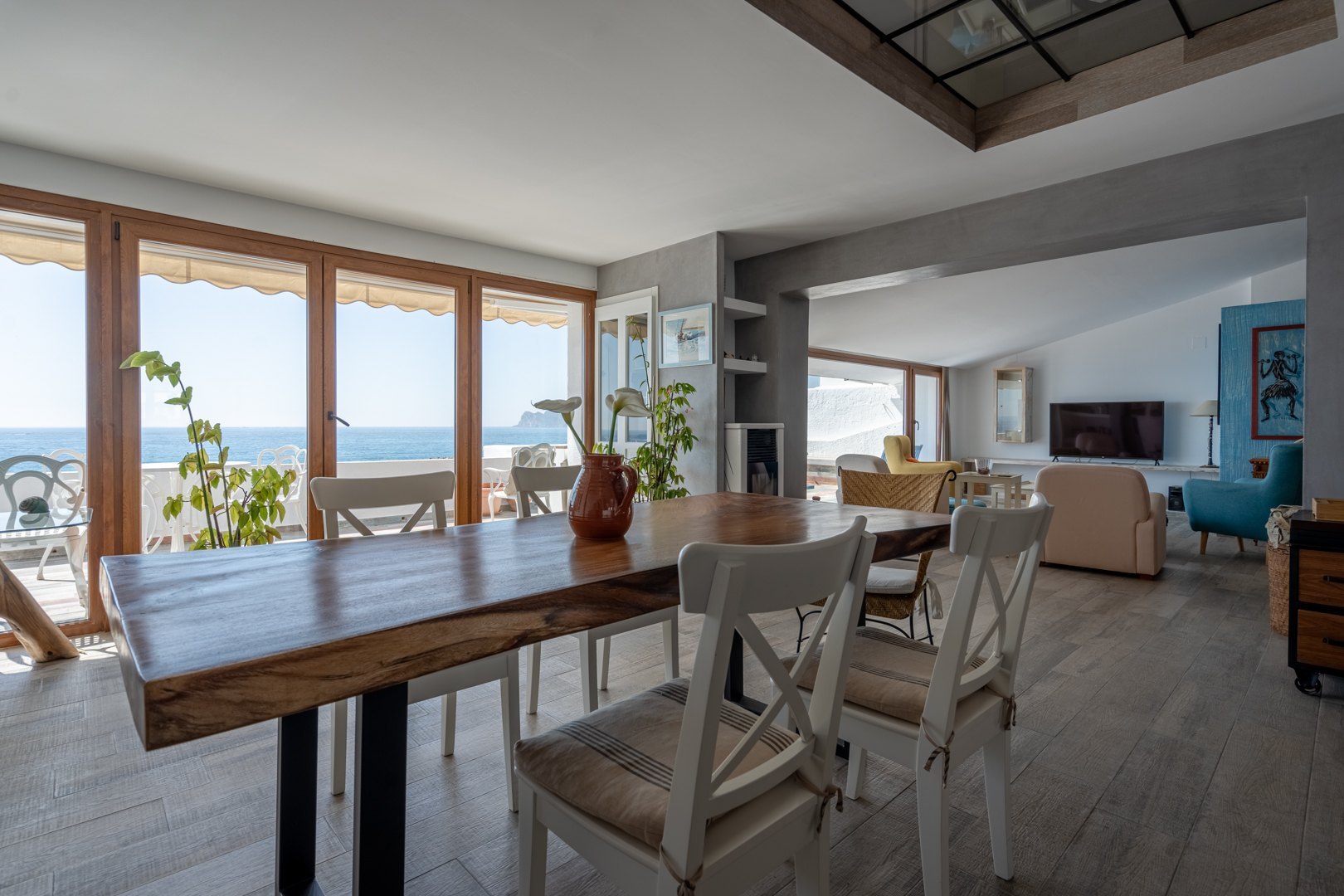 Venta de Ático-Dúplex Frente al Mar en Altea: Una Propiedad Espectacular