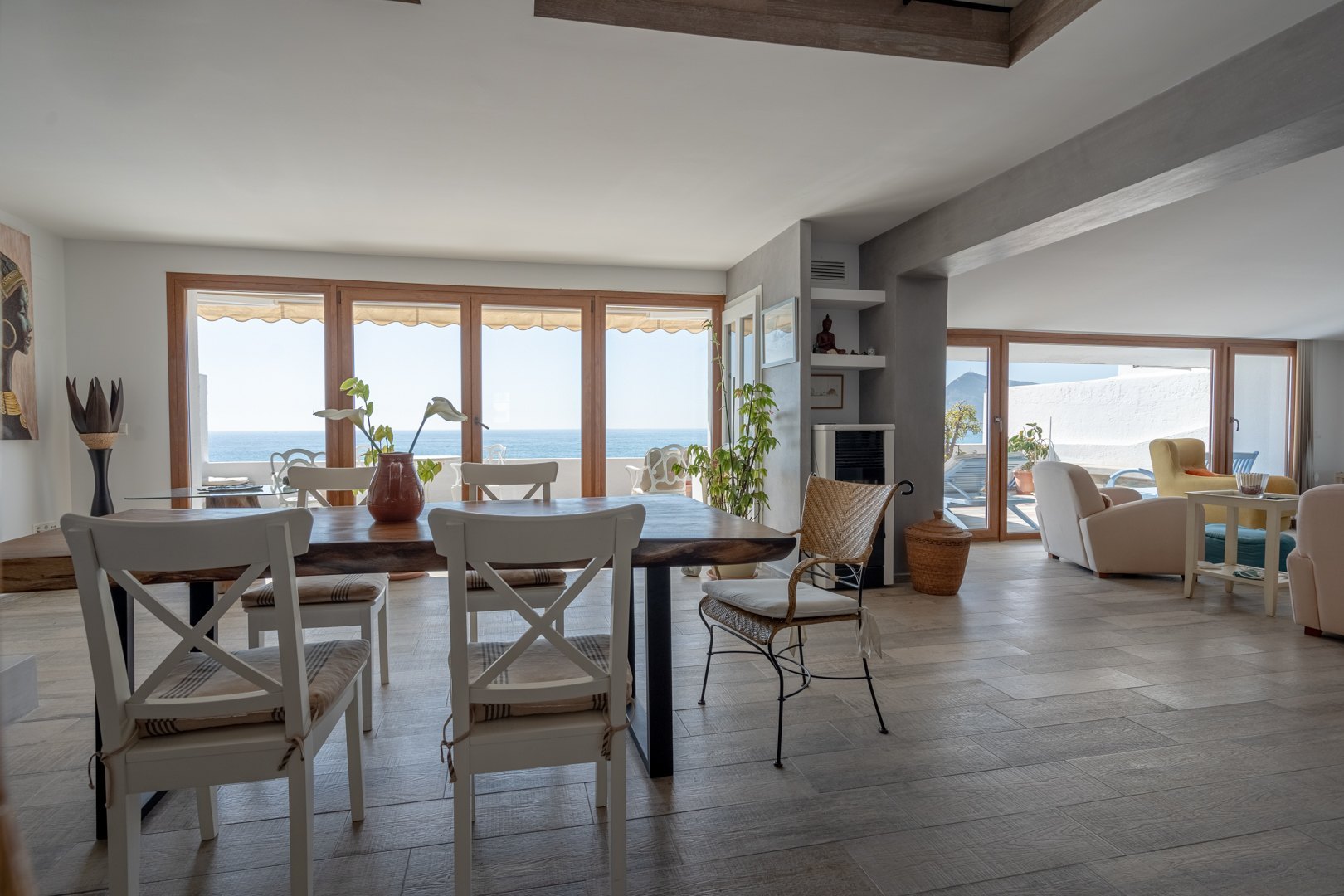 Venta de Ático-Dúplex Frente al Mar en Altea: Una Propiedad Espectacular
