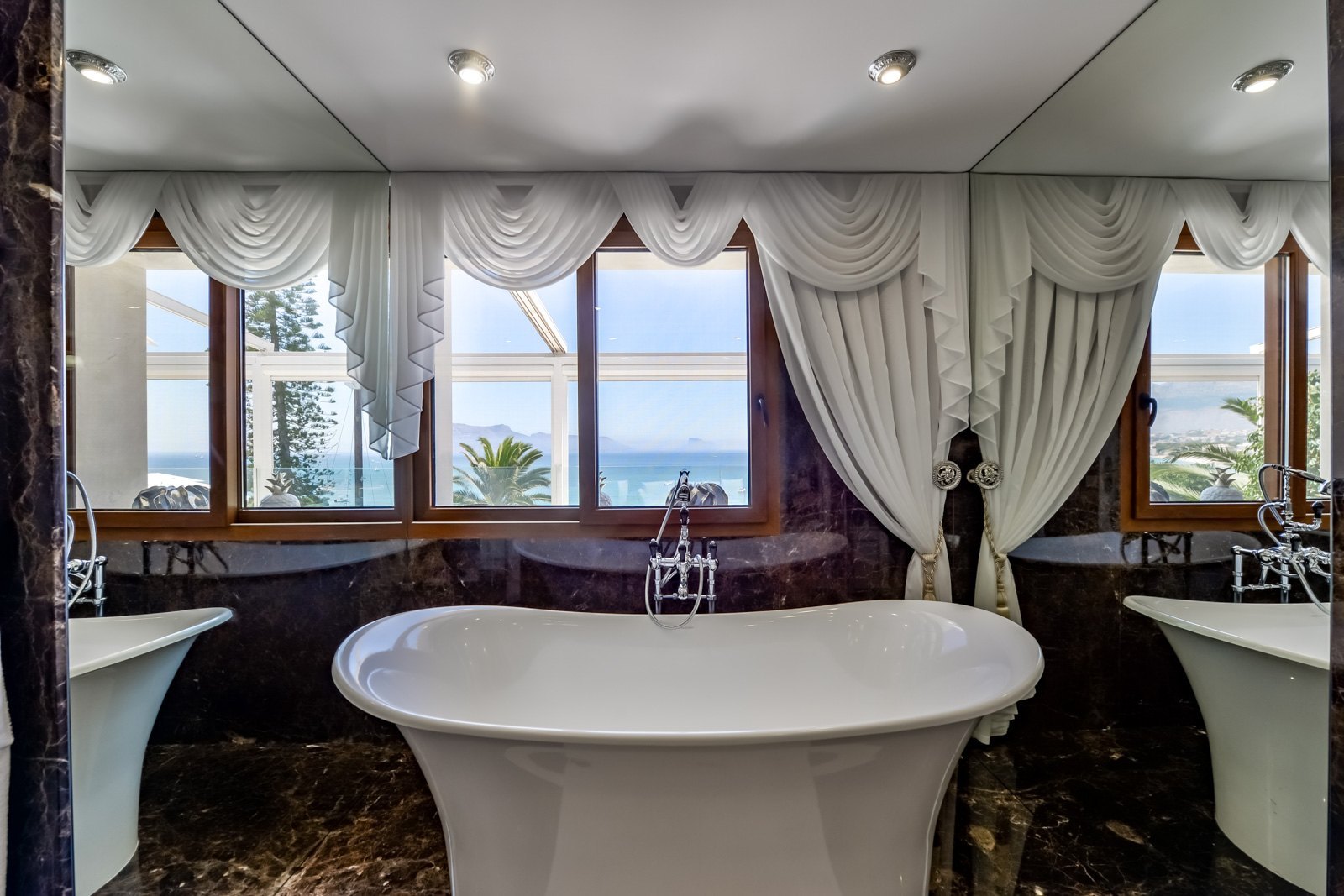 Exklusive Luxusvilla mit Meerblick in Albir: Entdecken Sie Ihr Stück vom Paradies