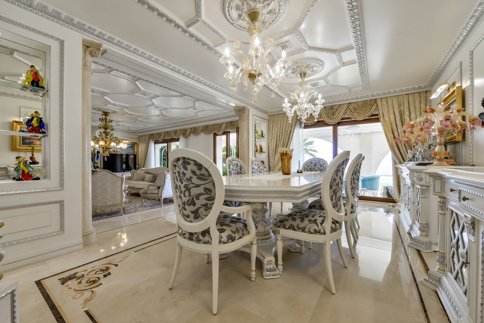 Exclusieve luxe villa met uitzicht op zee in Albir: Ontdek jouw hoekje van het paradijs