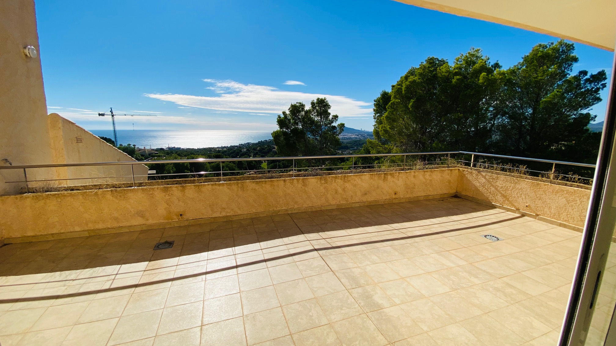 Spectacular Apartment for Sale in the Sierra de Altea: Unparalleled Views and Unforgettable Living Spaces