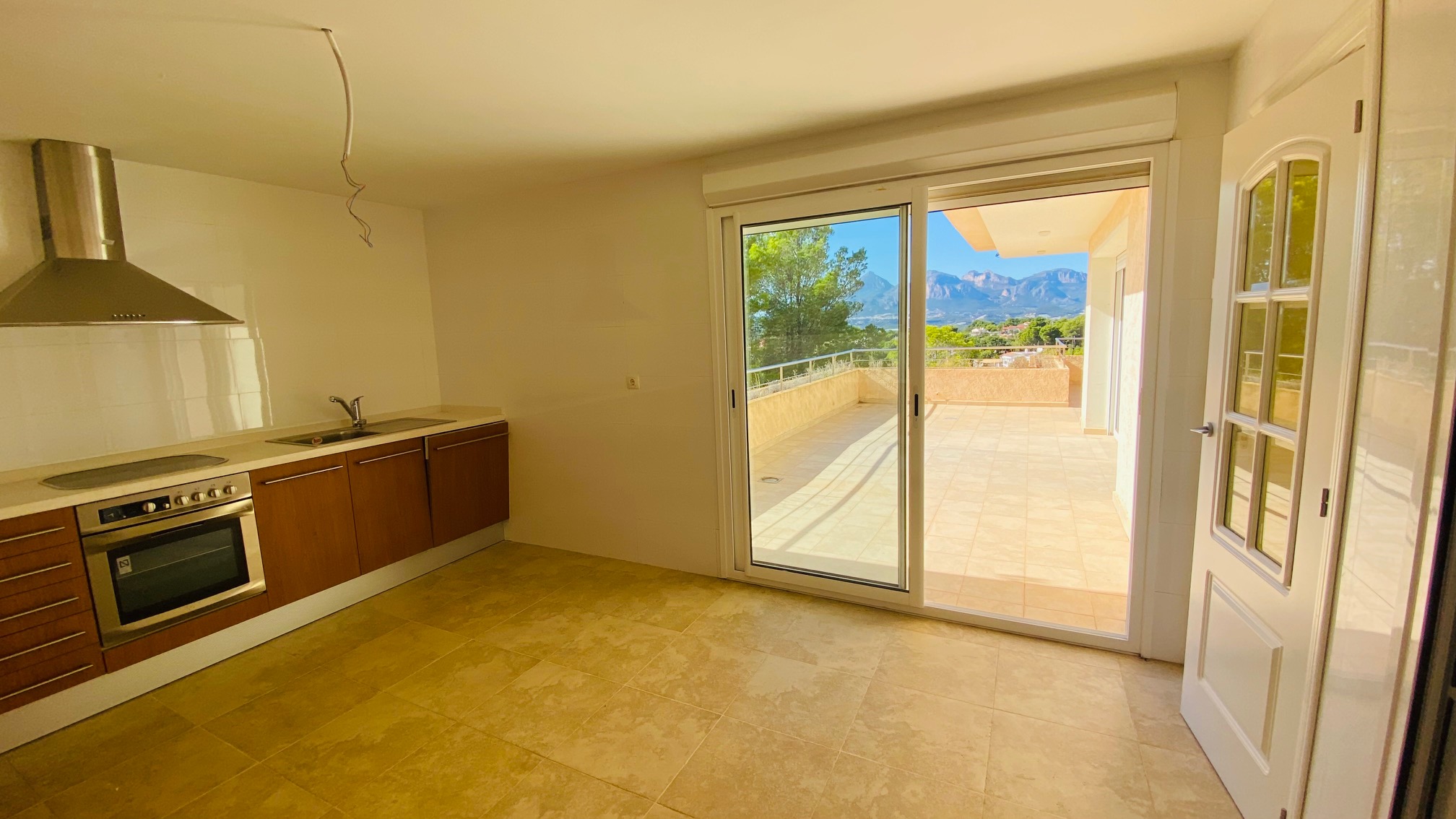 Spectaculair appartement te koop in de Sierra de Altea: ongeëvenaard uitzicht en onvergetelijke woonruimtes