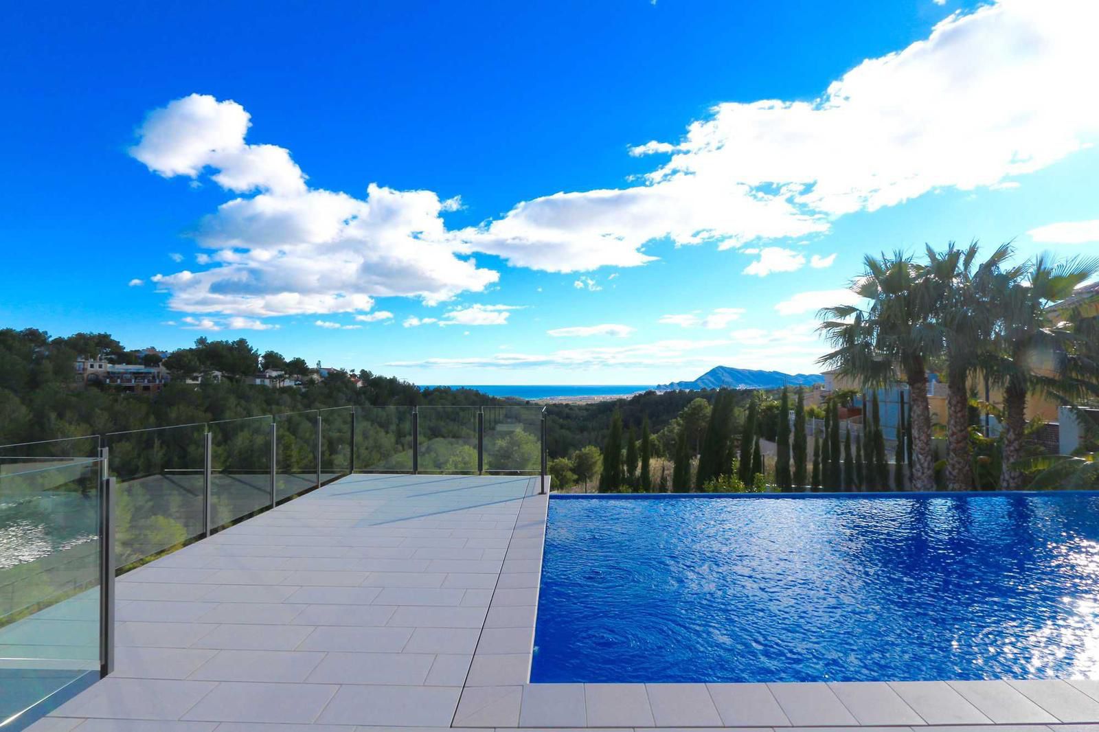 Villa in Altea la Vieja: elegantie en ongeëvenaard uitzicht