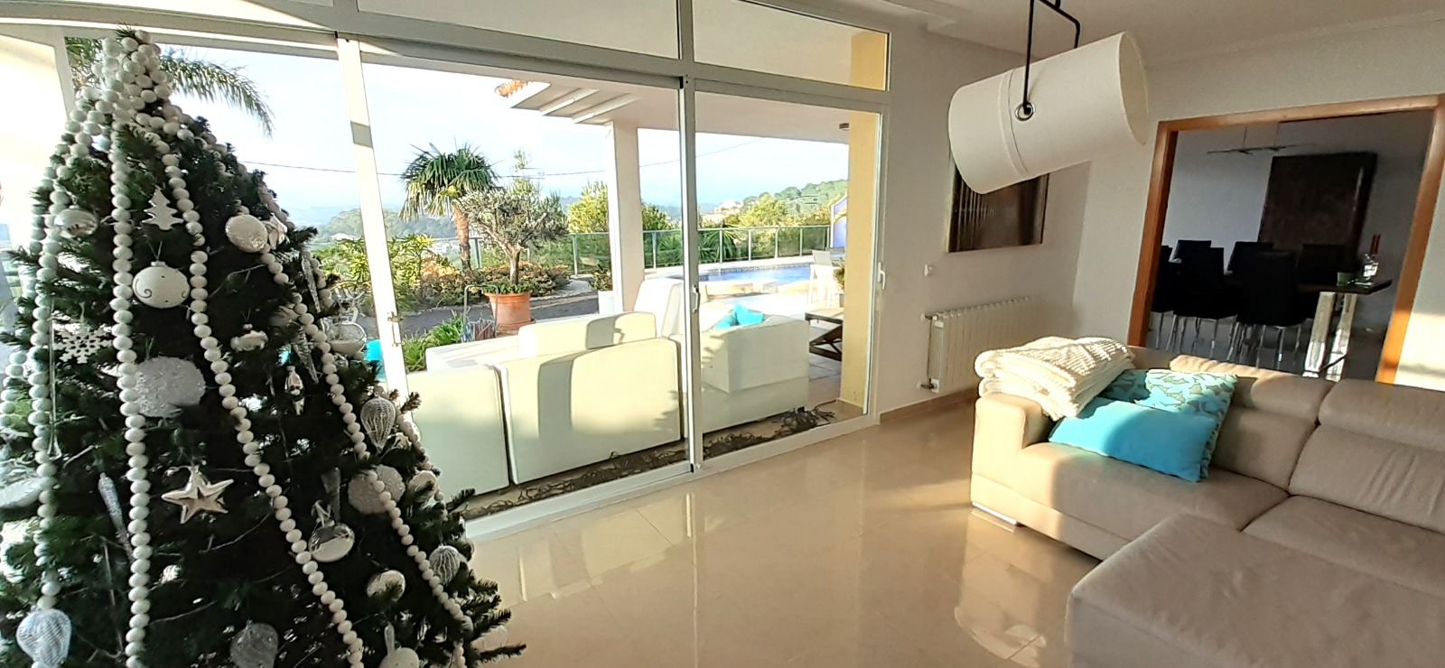 Charming Villa in Altea with Incredible Sea Views: Discover your Ideal Home