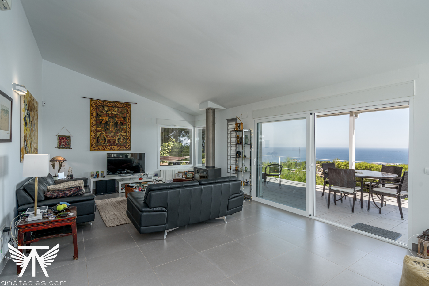 Te Koop: Villa aan zee met panoramisch uitzicht - Uw droomhuis!