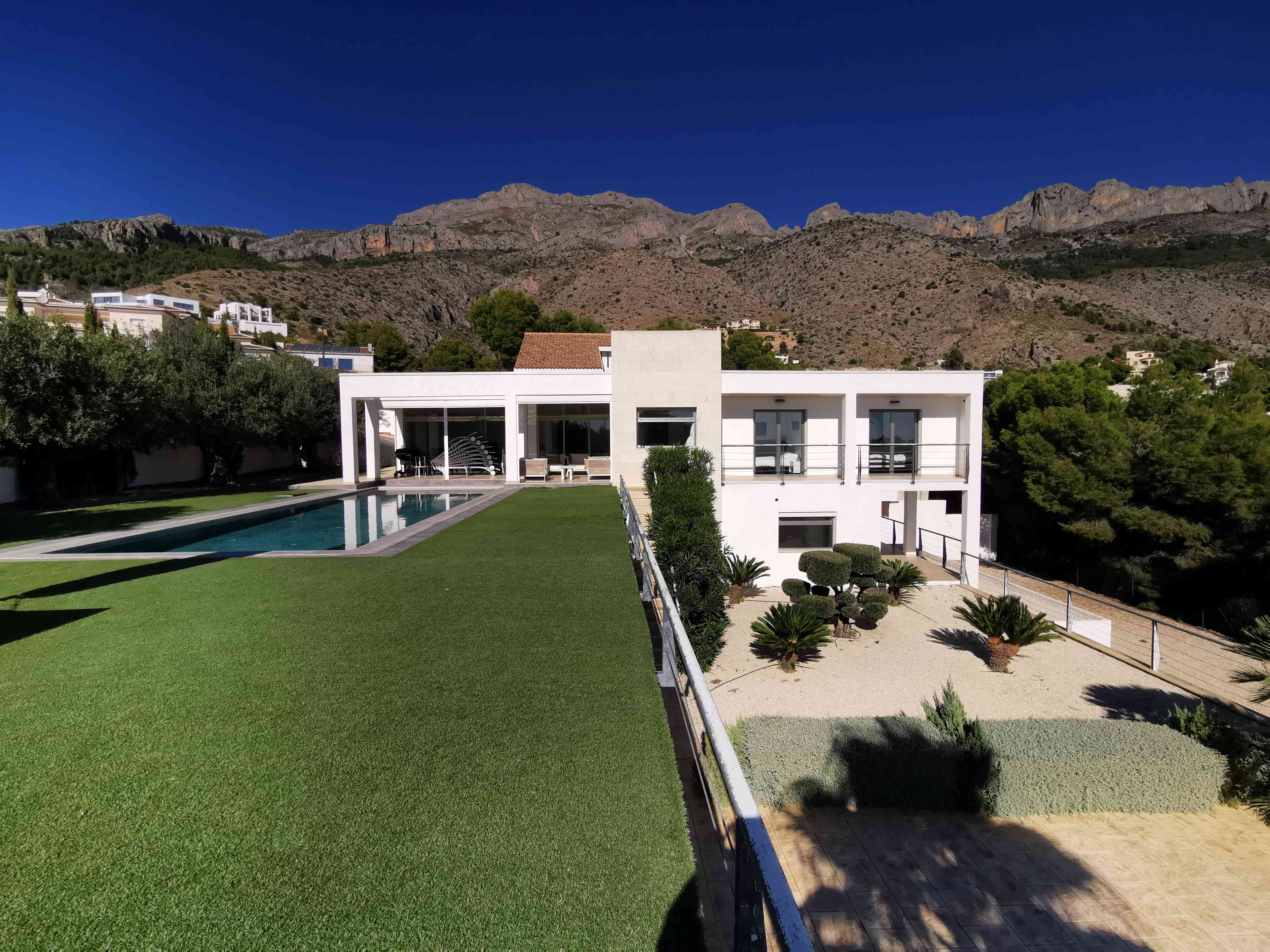 Villa zum Verkauf: Entdecken Sie die Exklusivität von Altea Monterico