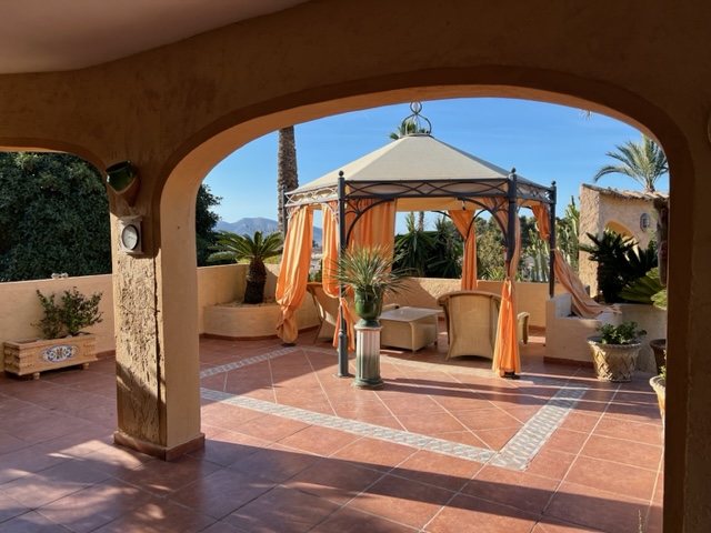 Villa à Alfaz del Pi : Maison idéale dans un emplacement privilégié