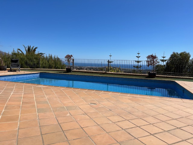 Alfaz del Pí.         Villa mit Panoramablick auf das Meer