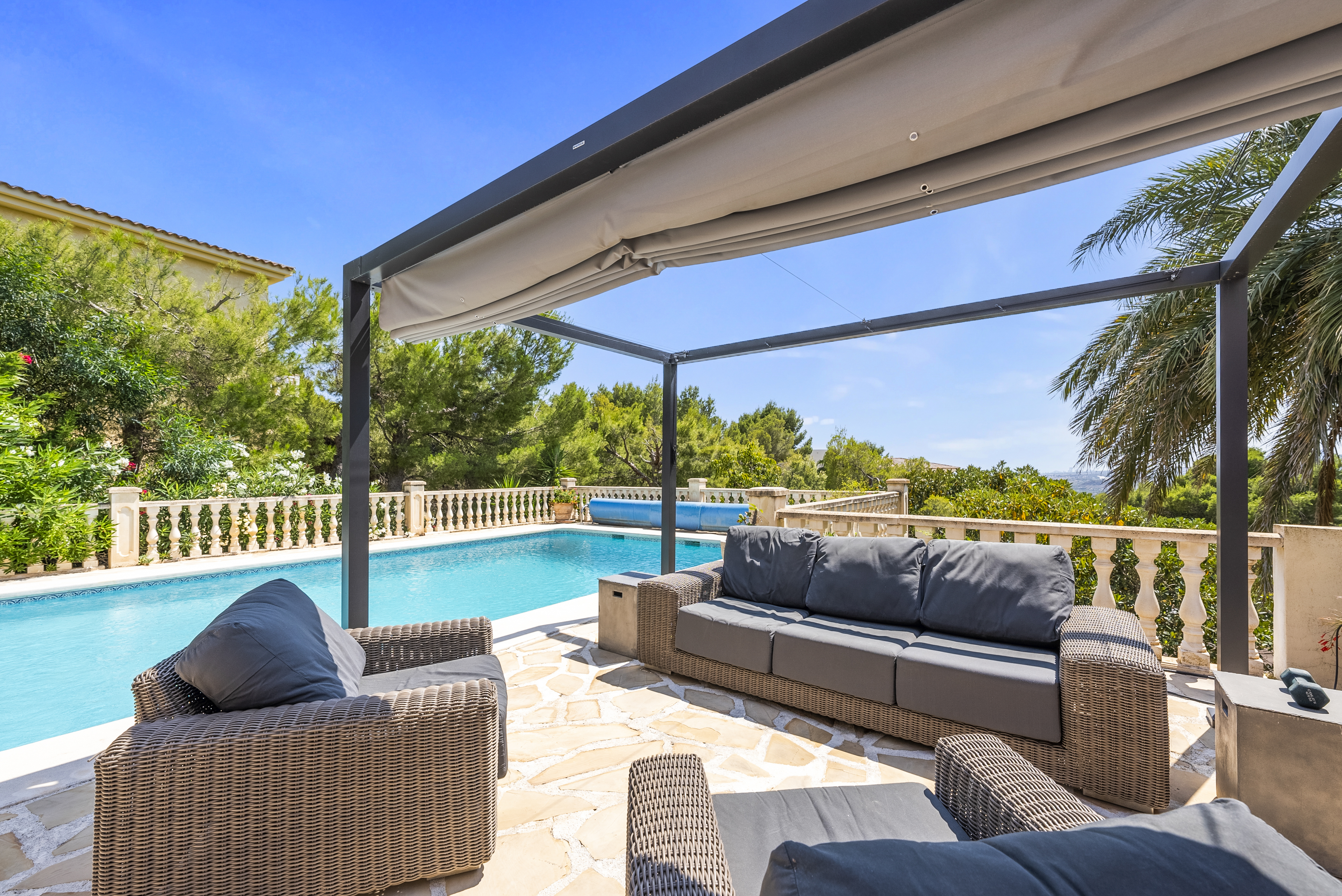 Villa de luxe à vendre au Golf de Altea : une élégance inégalée et une maison exclusive