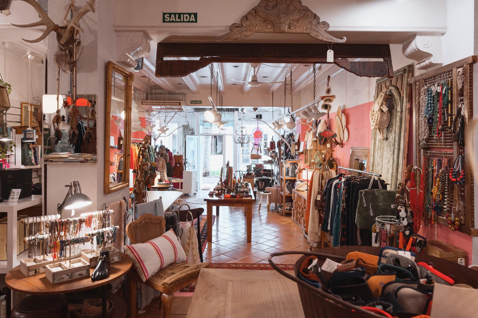 Venta de Espacio Comercial en Altea: Oportunidad Local en Venta